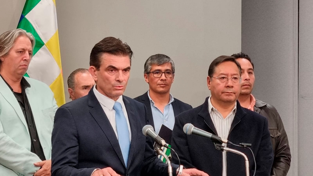 Este es el equipo que acompaño a Rodrigo Paz a la reunión con el presidente Luis Arce Este es el equipo que acompaño a Rodrigo Paz a la reunión con el presidente Luis Arce